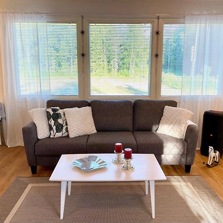 Cozy Renovated House With A Lot Of Parking Space. Haparanda  Luaran gambar