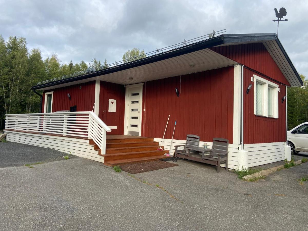 Cozy Renovated House With A Lot Of Parking Space. Haparanda  Luaran gambar
