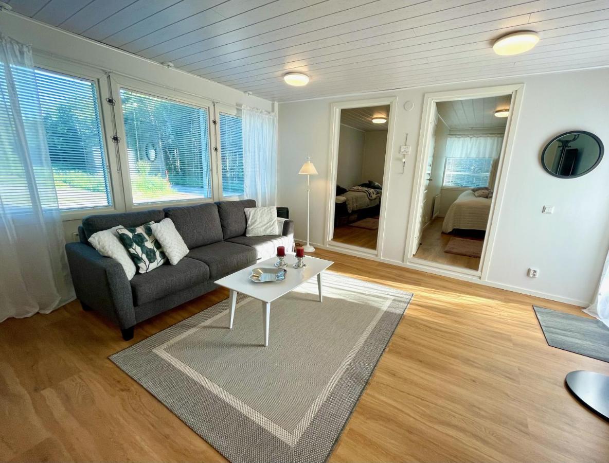 Cozy Renovated House With A Lot Of Parking Space. Haparanda  Luaran gambar